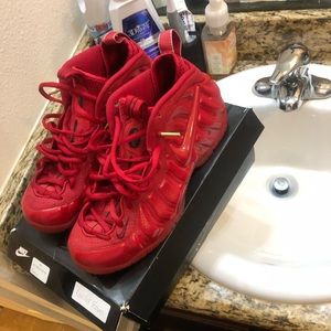 Nike Foamposite Gym Red